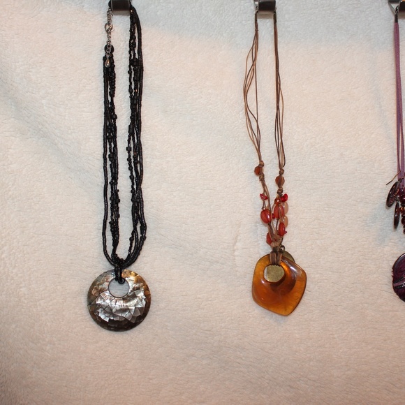 Necklaces - Picture 2 of 11